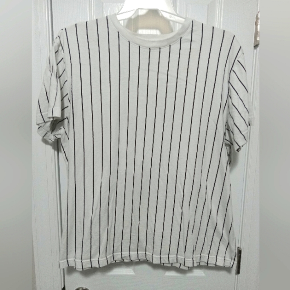 White with Black pinstripes Men's XL